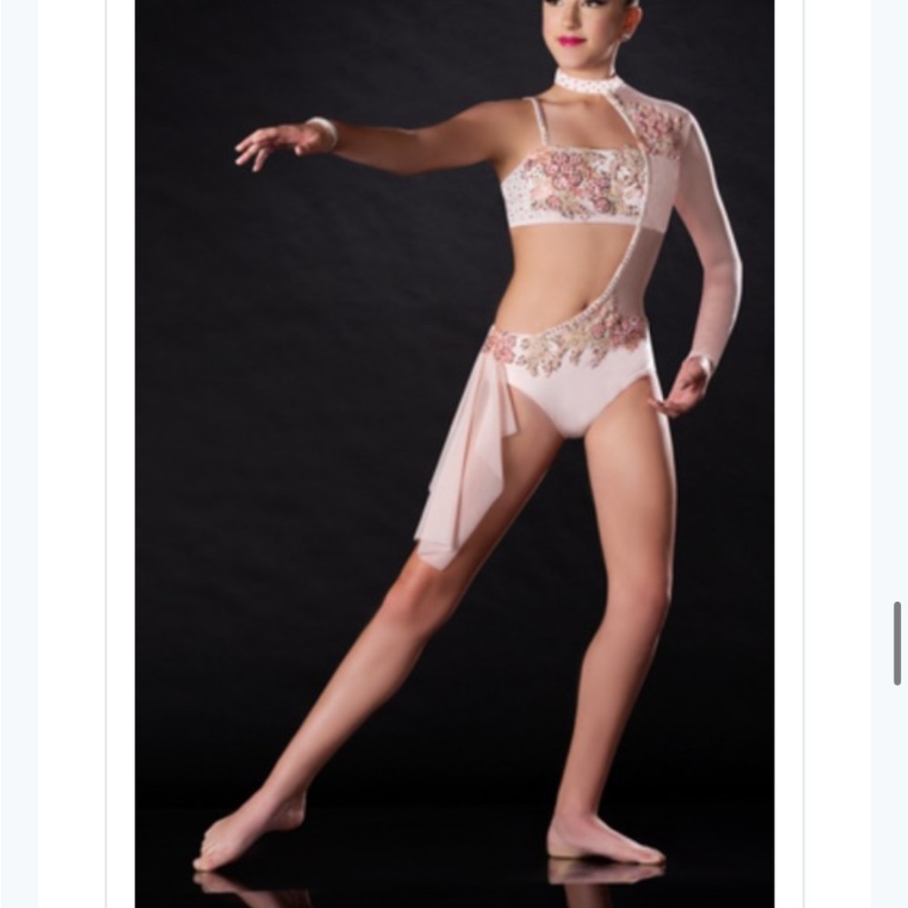 Elegant Pink Floral Dancewear Costume